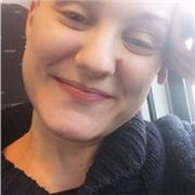 Ragazza di 22 anni offre ripetizioni per bambini, ragazzi e adulti (preferibilmente elementari e medie). Ottimi inglese e francese, ma mi adatto a tutte le materie